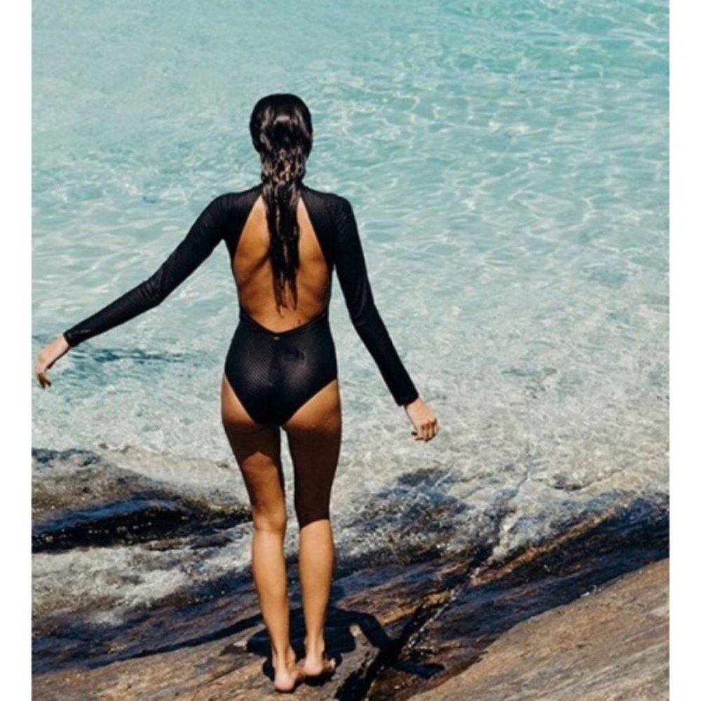 Premium Surf Good Coverage Long Sleeve One Piece Swimsuit (NWT)